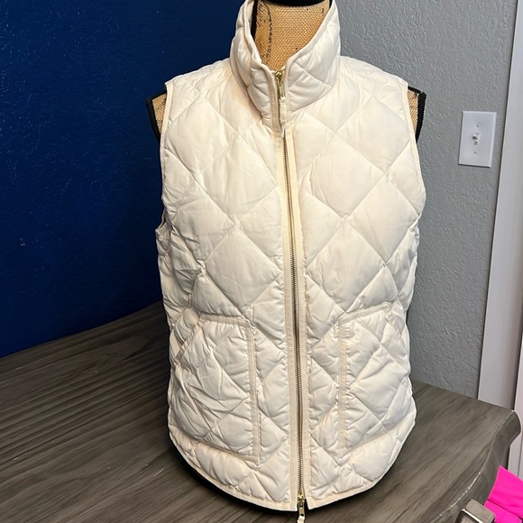 J. Crew Jackets & Blazers - J.CREW DOWN QUILTED SNOW BUNNY PUFFER VEST MEDIUM